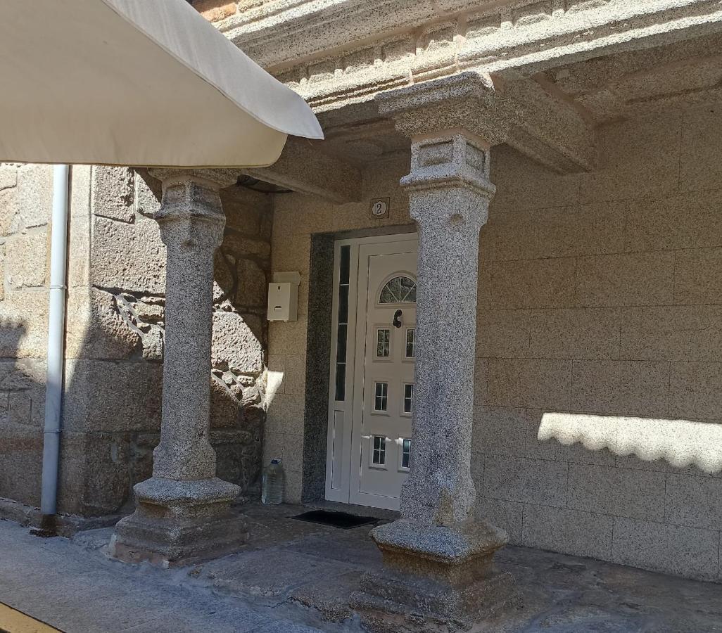 Las 4 Columnas Muxia Exterior photo